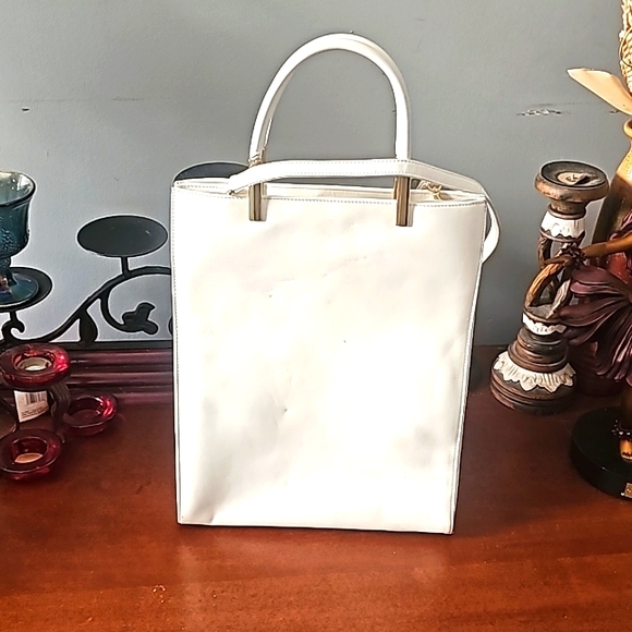 Battaglia Designer Leather Tote, White, Dual Handles, Strap, Hidden Snap Closure - Picture 3 of 7